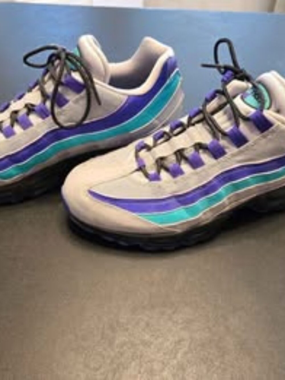 Nike Air Max 95 Grey Wolf and Aqua Sneaker Mens Size 11 - NO BOX
